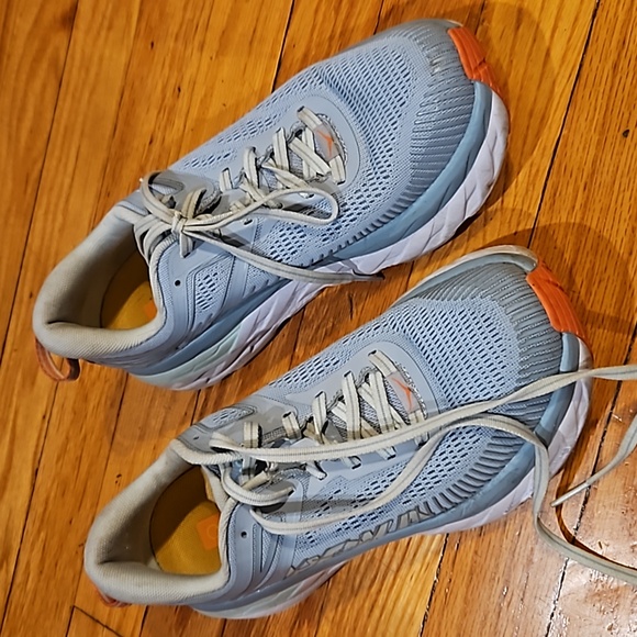 Hoka Bondi 7 one one Size: 7.5 - Picture 2 of 8